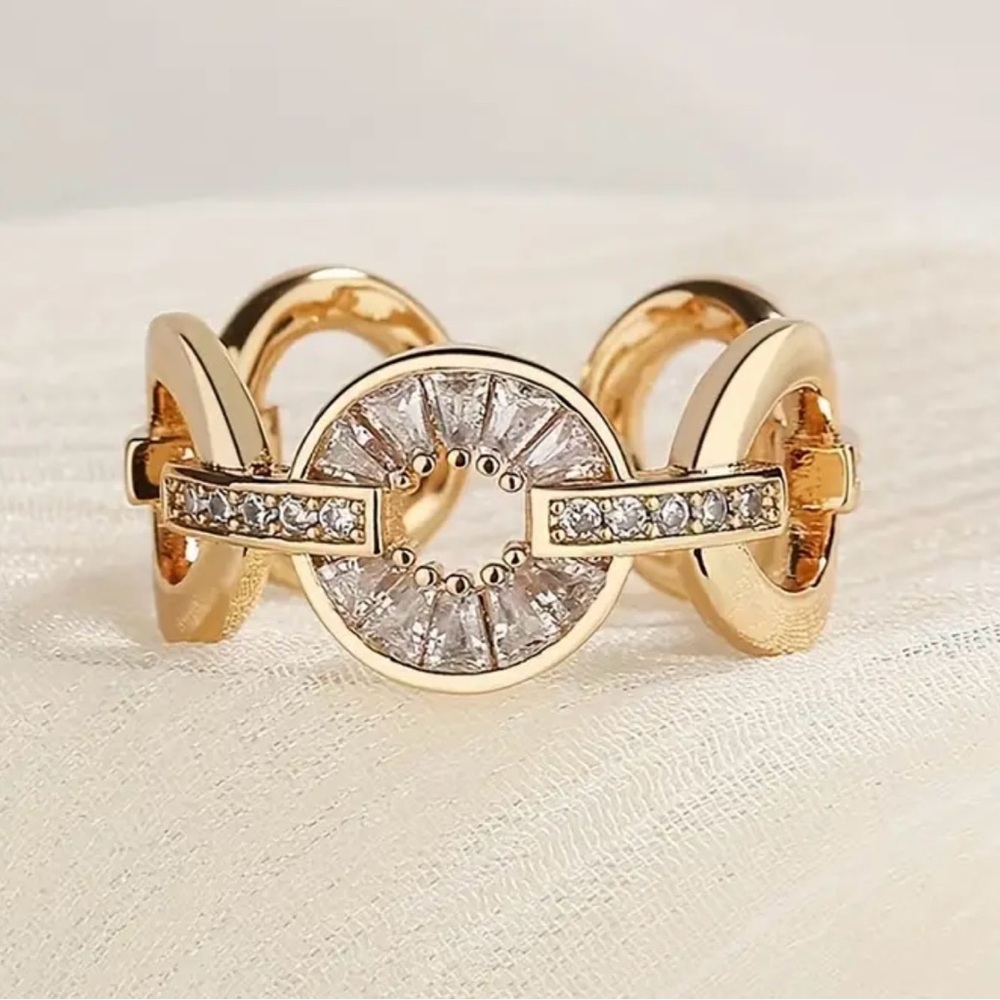 New, Adjustable Gold and Silver Hypoallergenic Women's Ring with Cubic Zirconia. - Picture 4 of 6